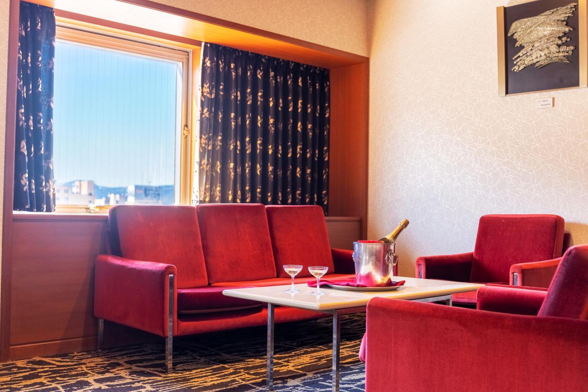 Yamagata Grand Hotel מראה חיצוני תמונה